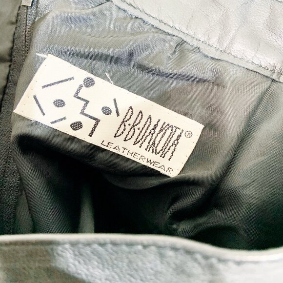 Vintage Black Leather Skirt / size 26 inch waist/ size Small - Picture 9 of 9